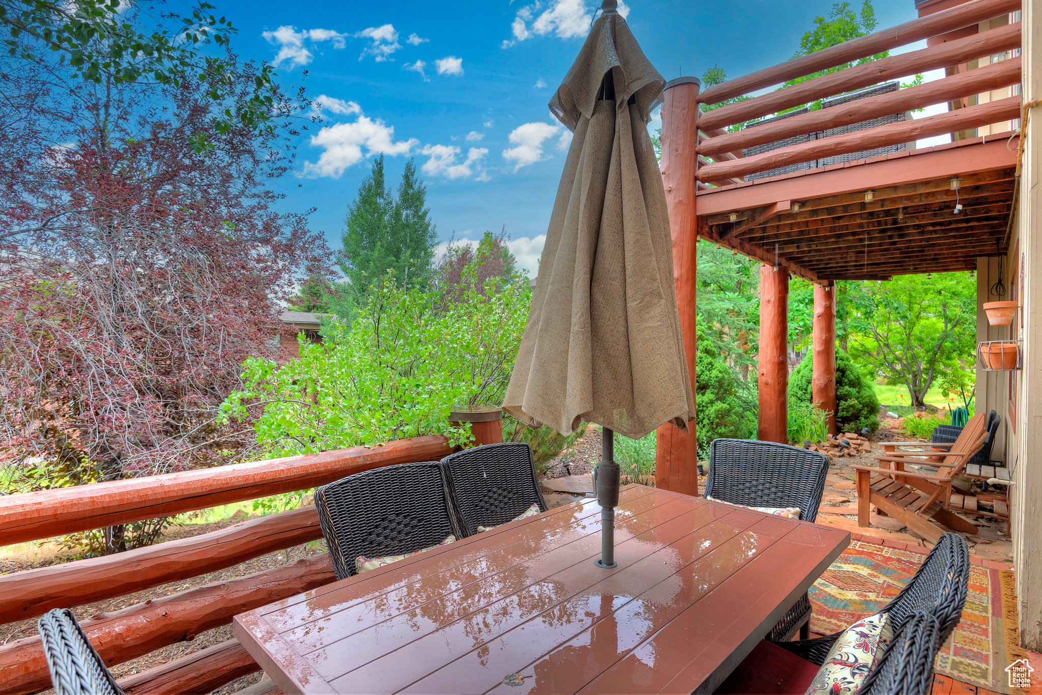 3388 CEDAR DR