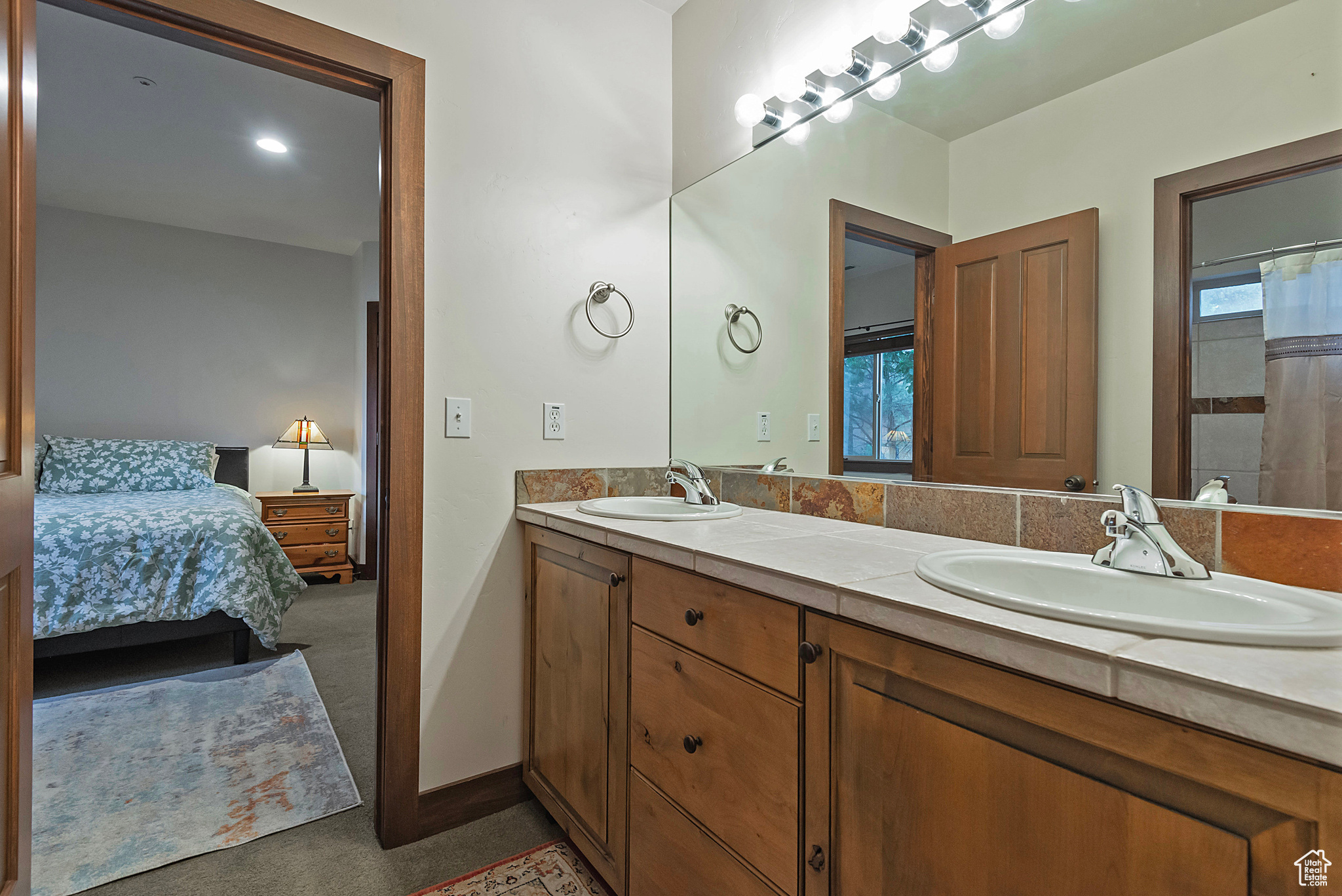 3388 CEDAR DR
