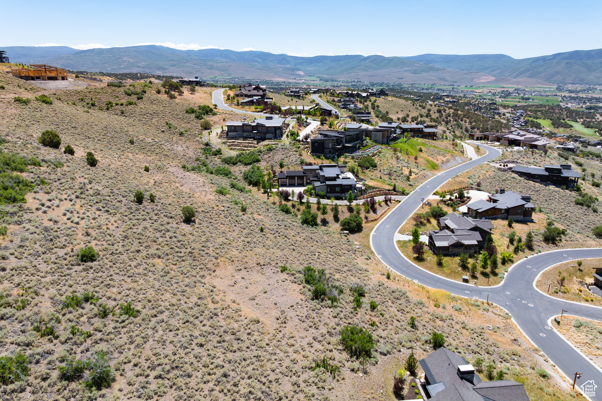 1606 N CHIMNEY ROCK RD