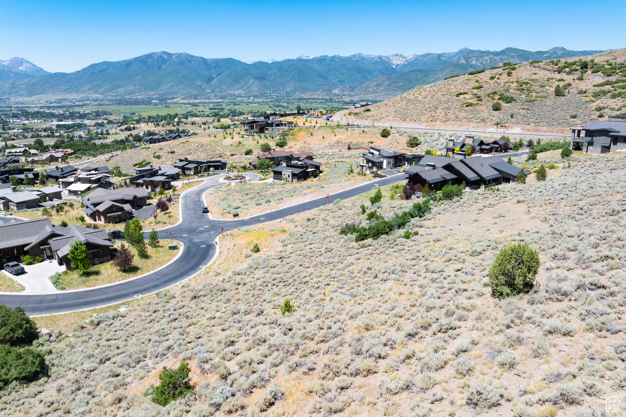 1606 N CHIMNEY ROCK RD