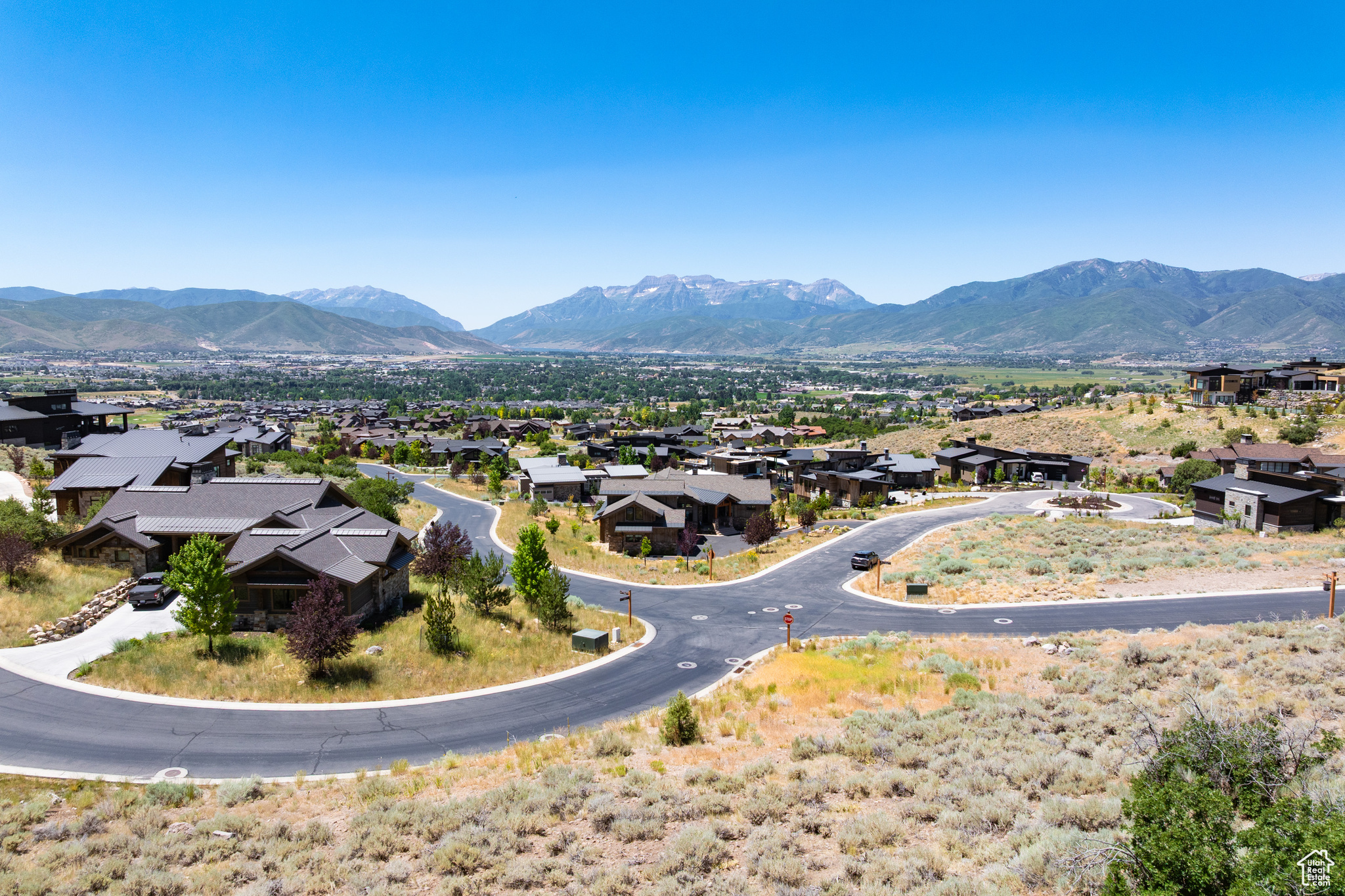 1606 N CHIMNEY ROCK RD