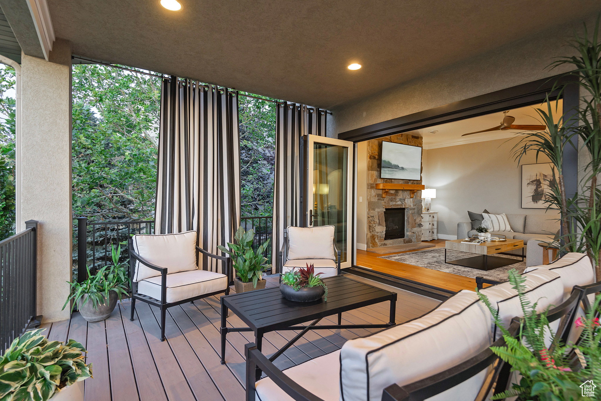 2089 E ROCKLIN DR