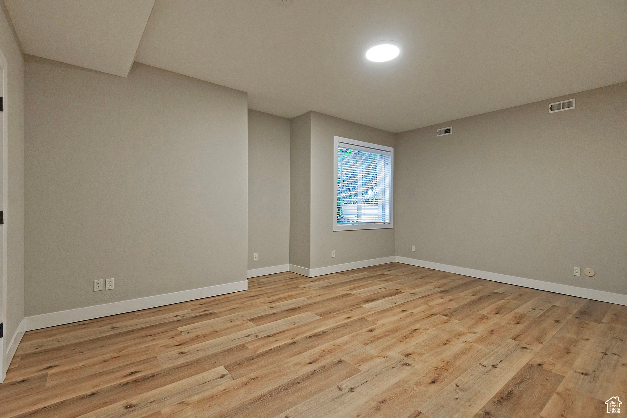 2089 E ROCKLIN DR