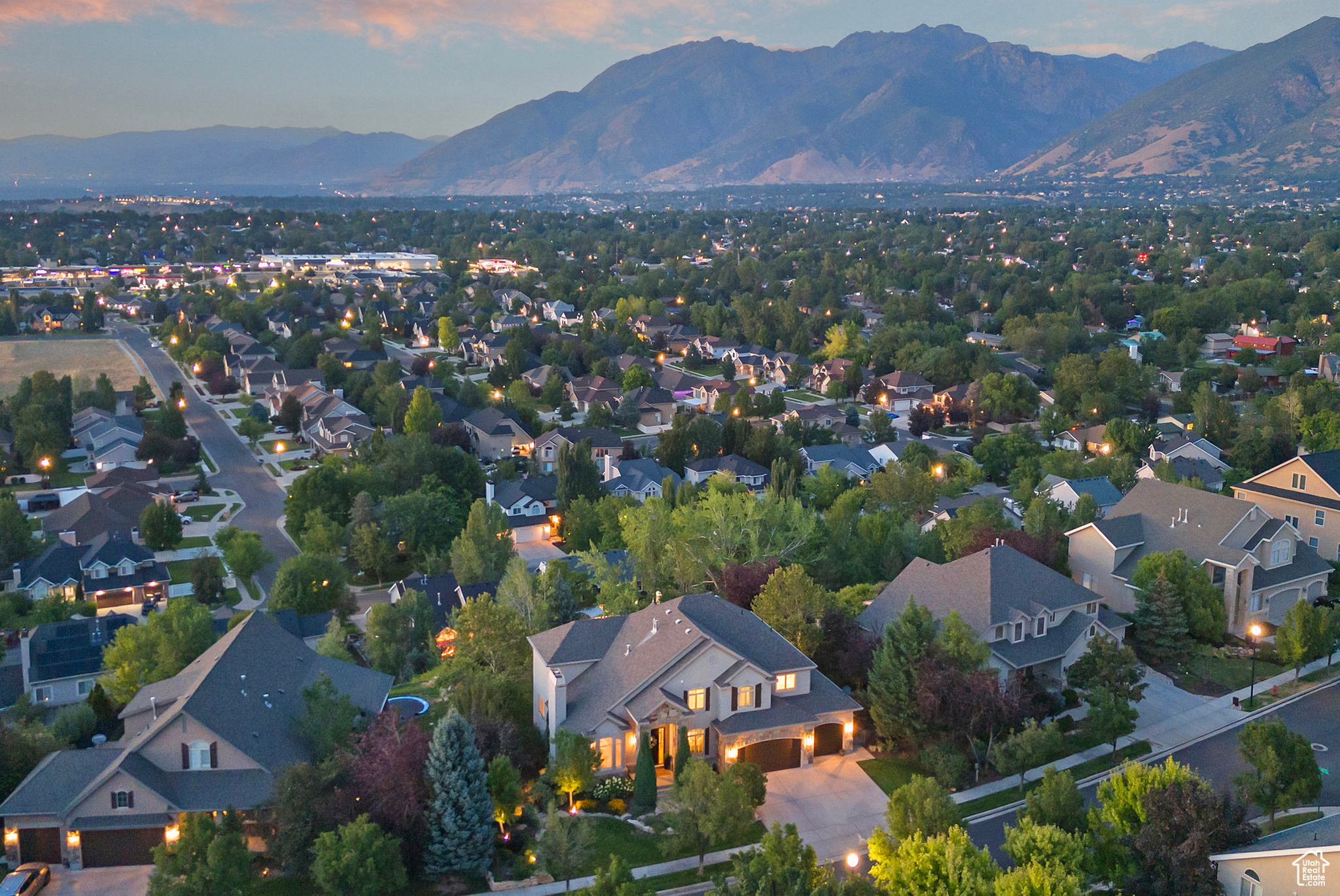 2089 E ROCKLIN DR