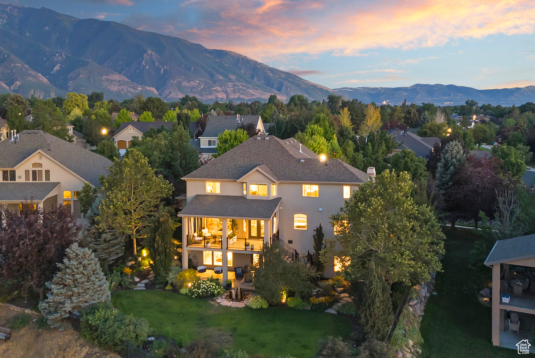 2089 E ROCKLIN DR
