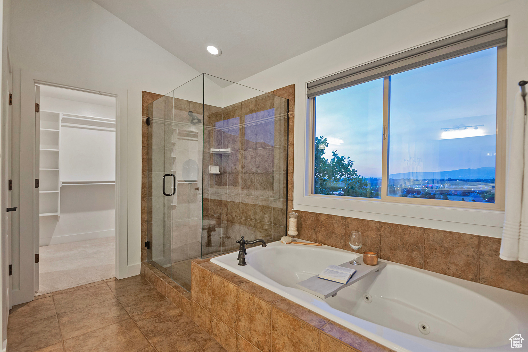 2089 E ROCKLIN DR