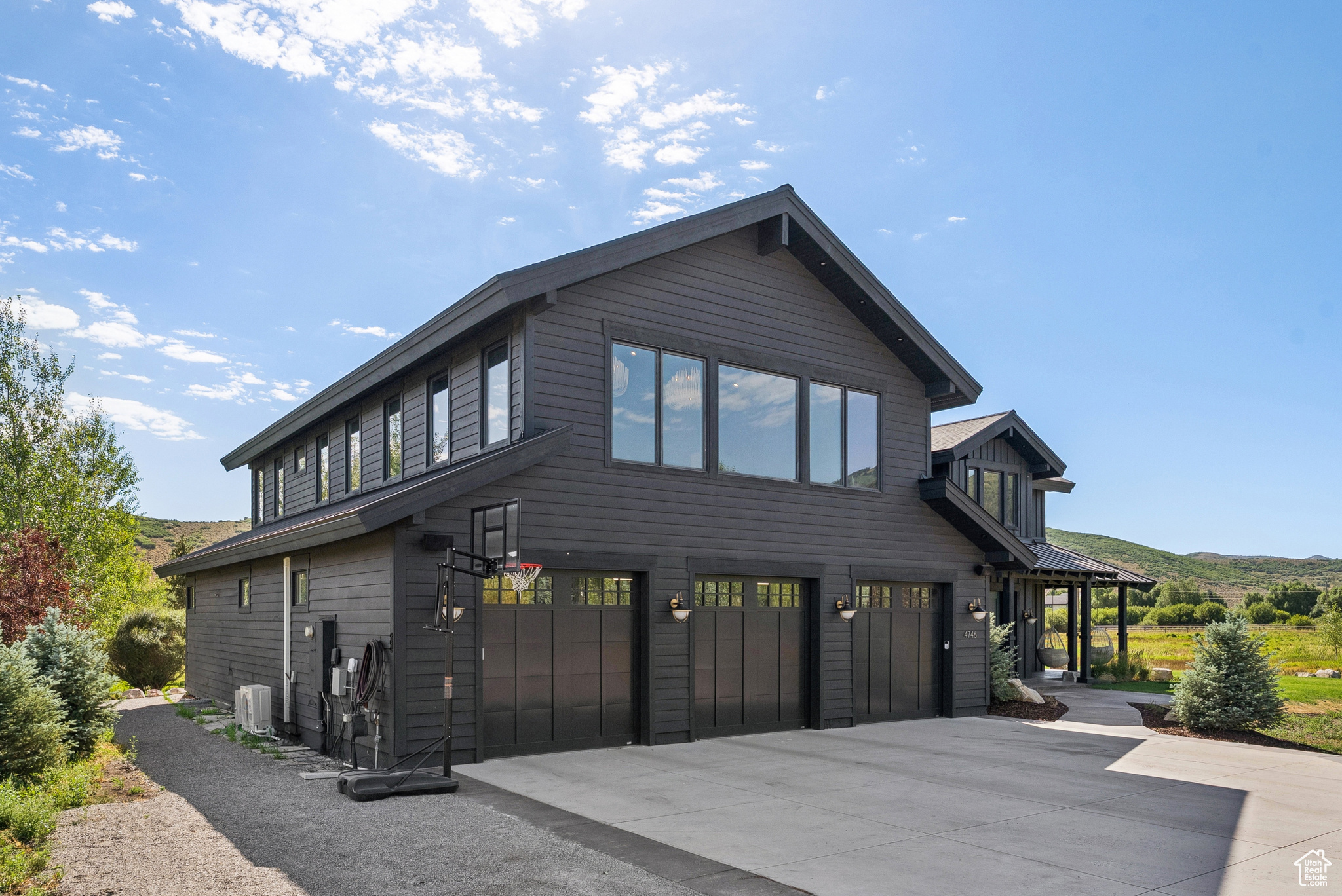 4746 OLD MEADOW LN