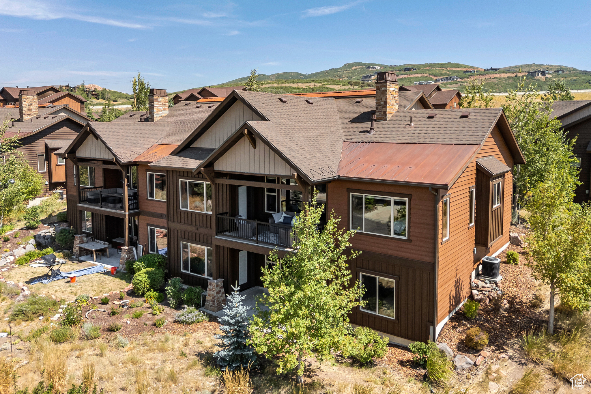 1738 E VIEWSIDE CIR