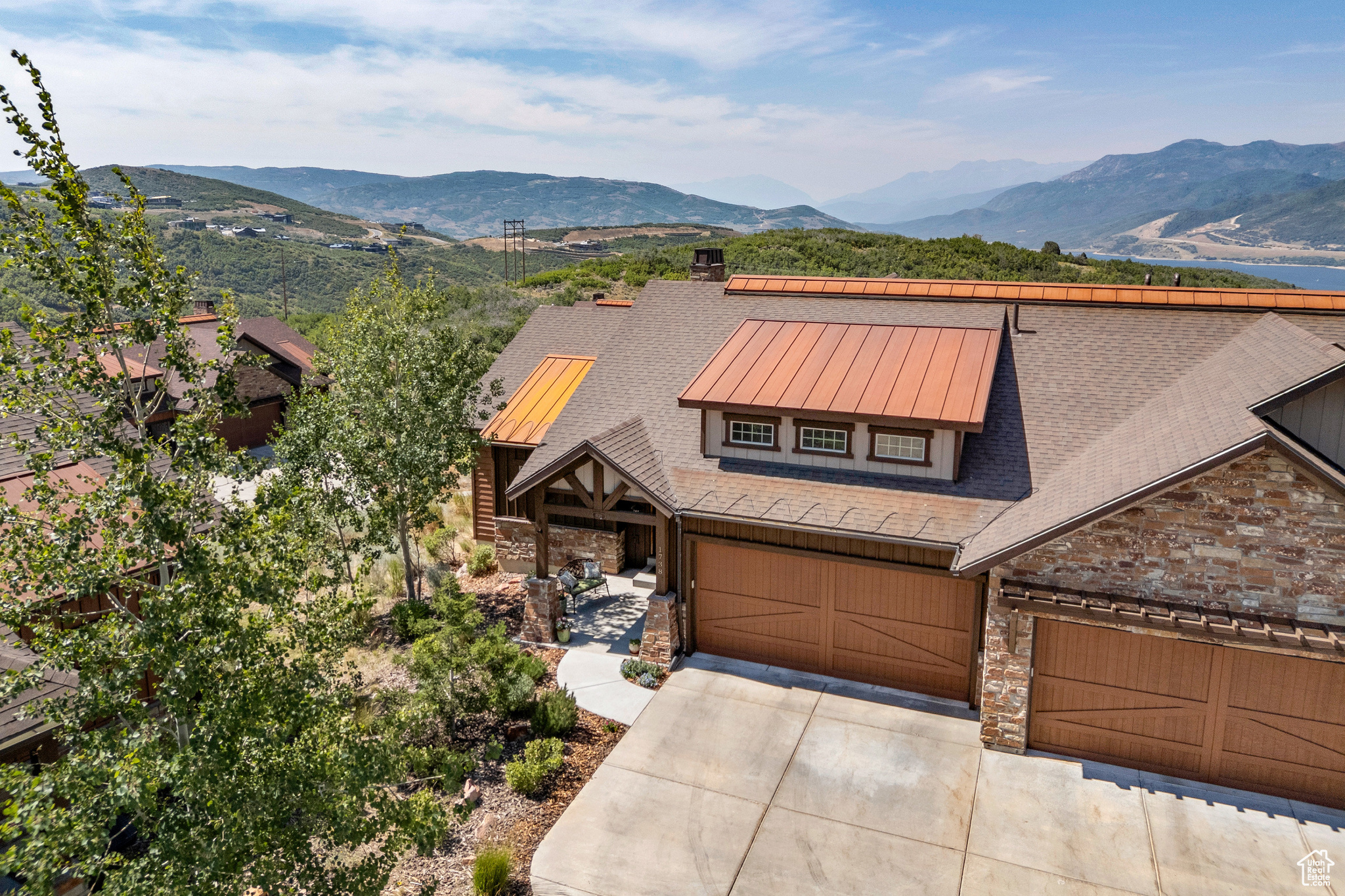1738 E VIEWSIDE CIR