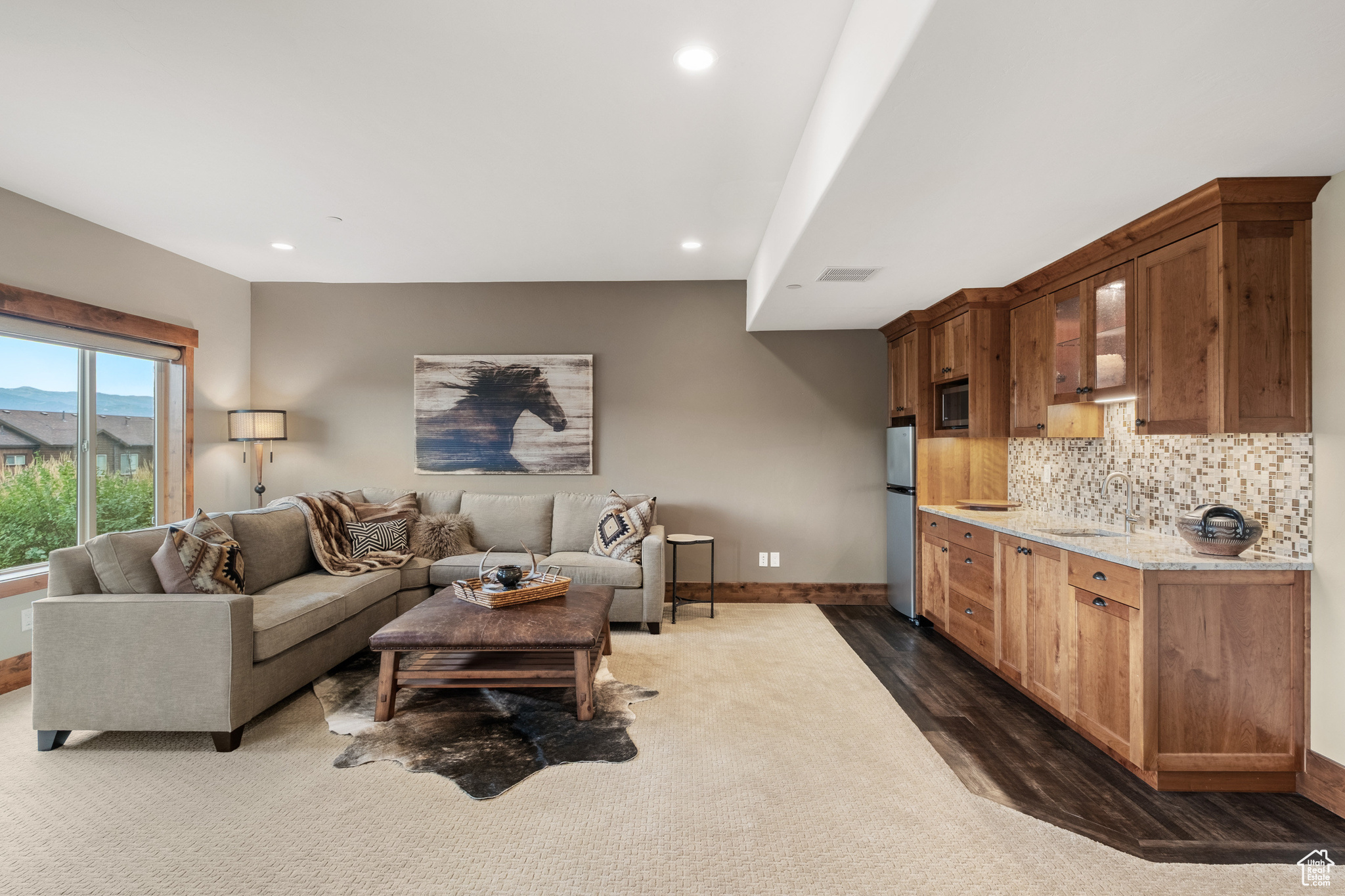 1738 E VIEWSIDE CIR