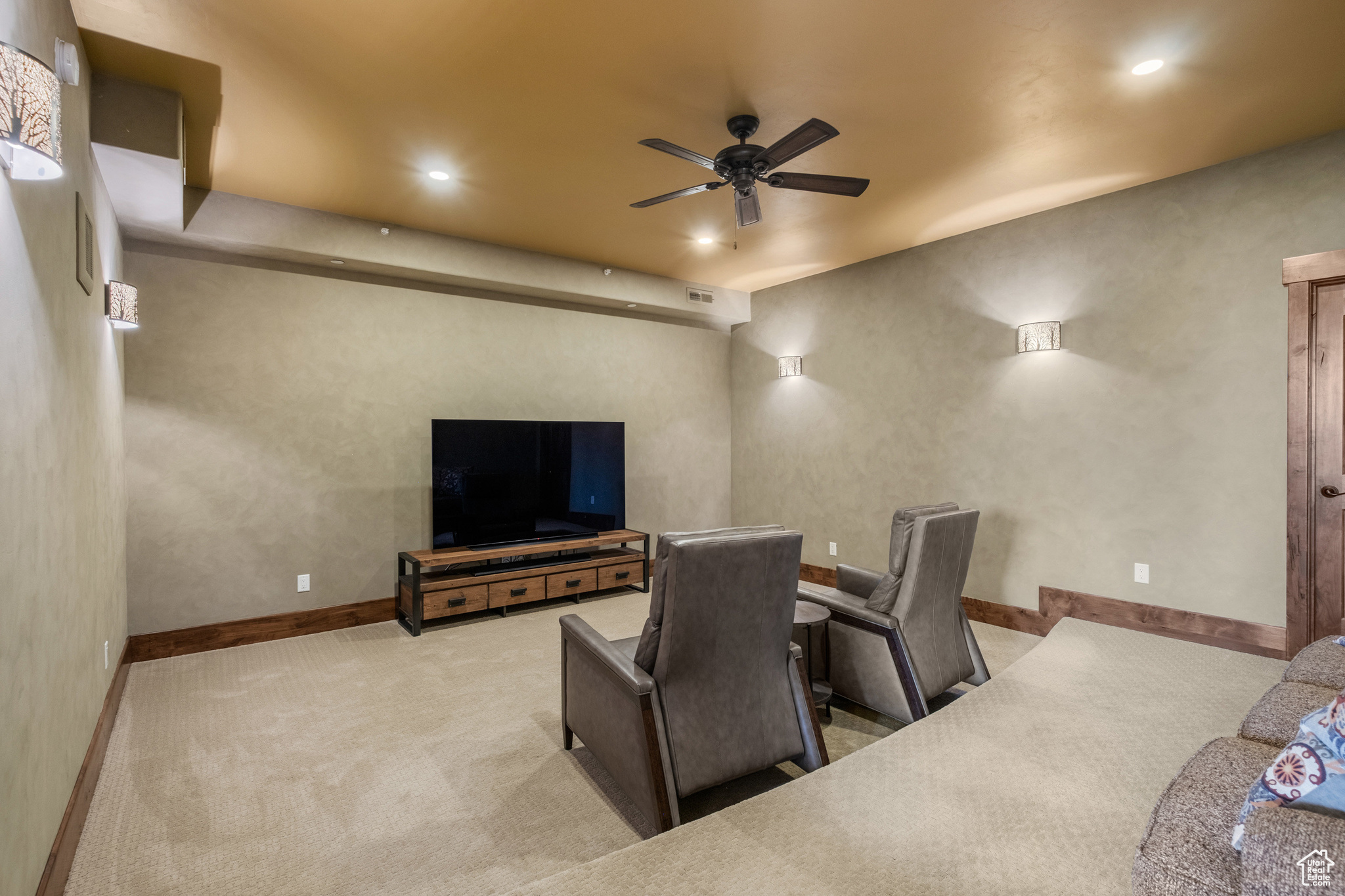 1738 E VIEWSIDE CIR