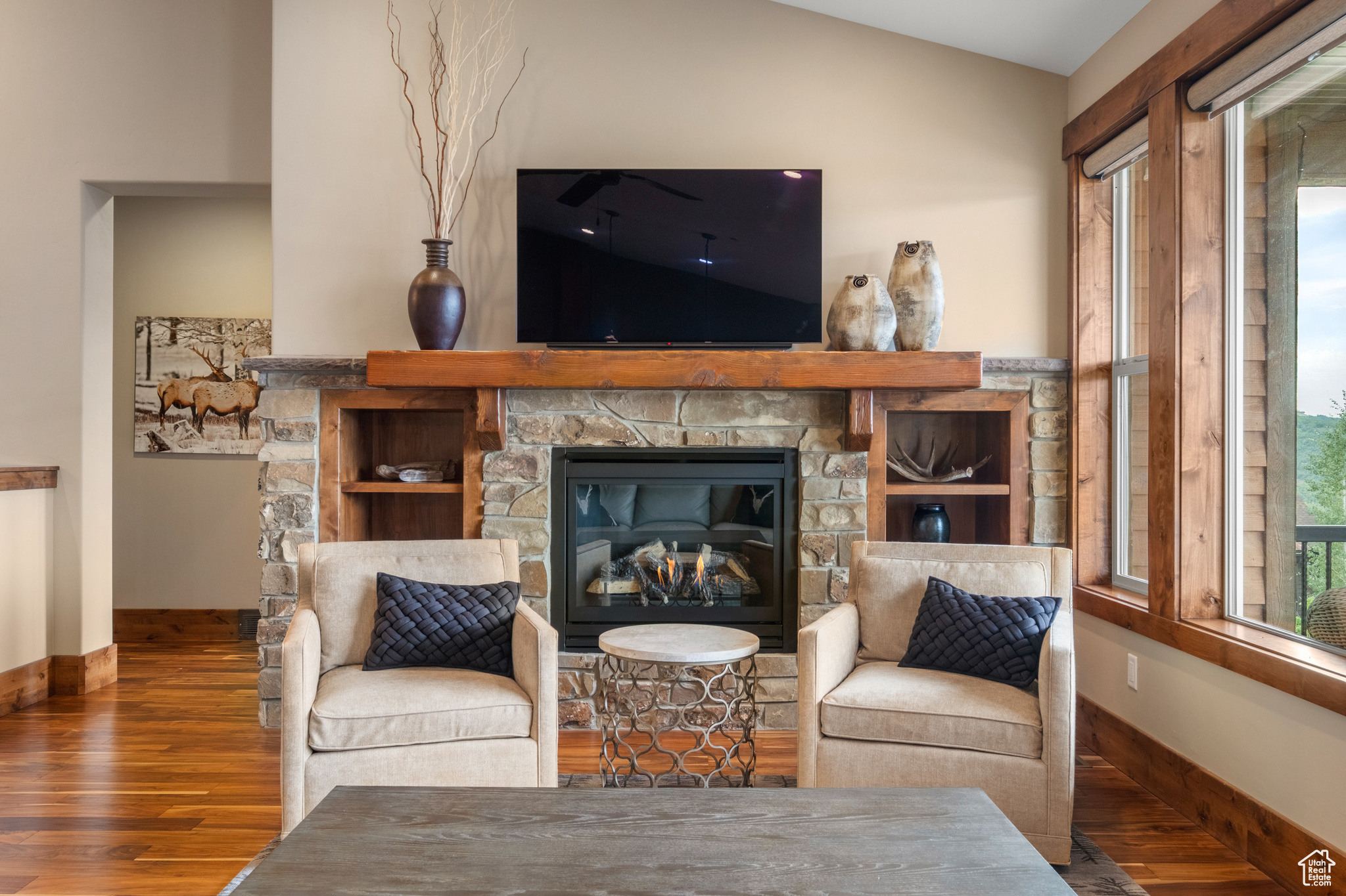 1738 E VIEWSIDE CIR