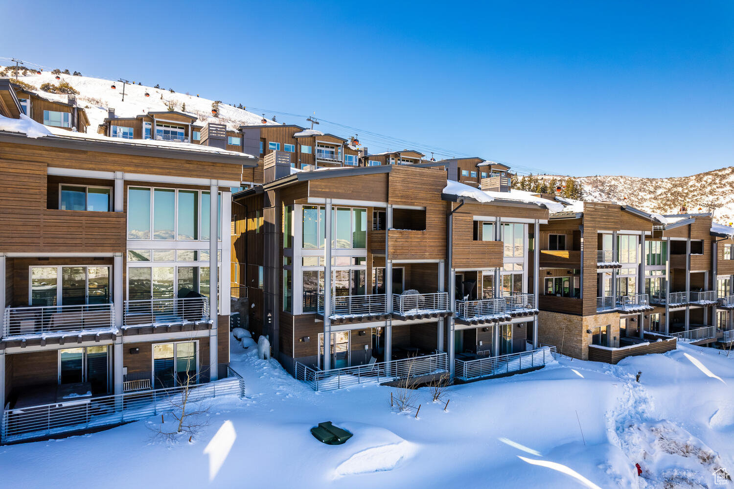 2752 W HIGH MOUNTAIN RD #1001