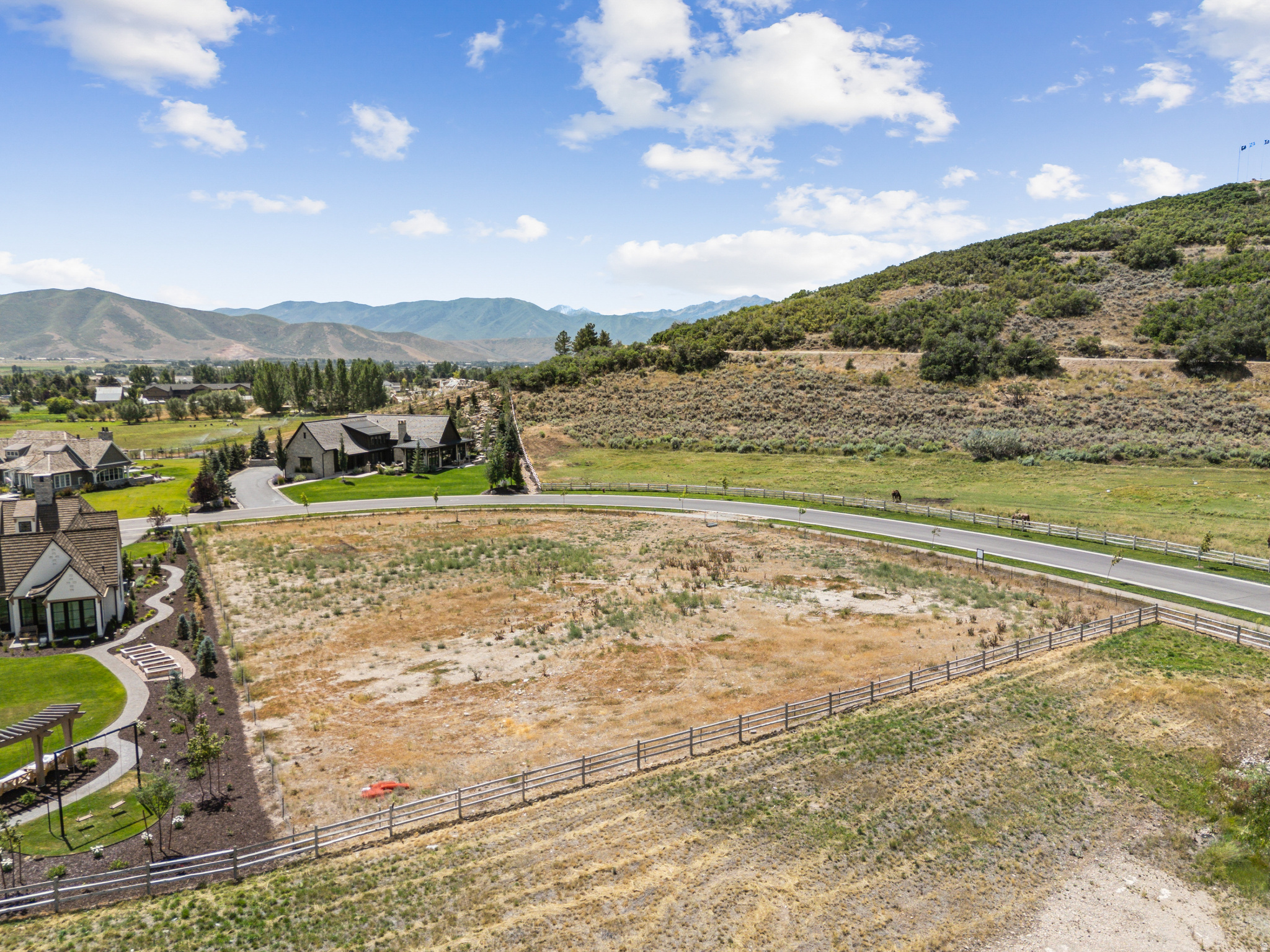 358 N WHITAKER FARM WAY