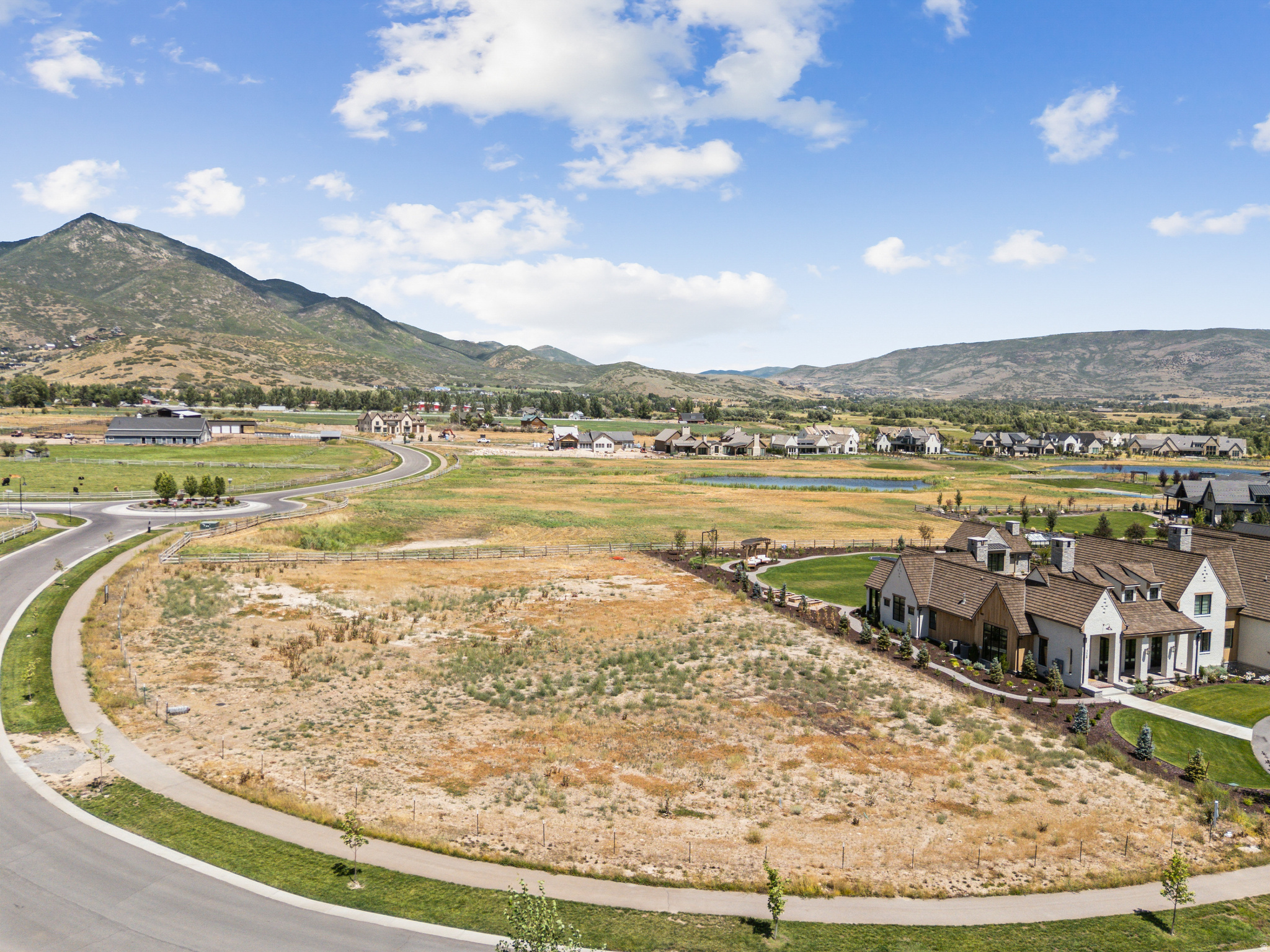 358 N WHITAKER FARM WAY