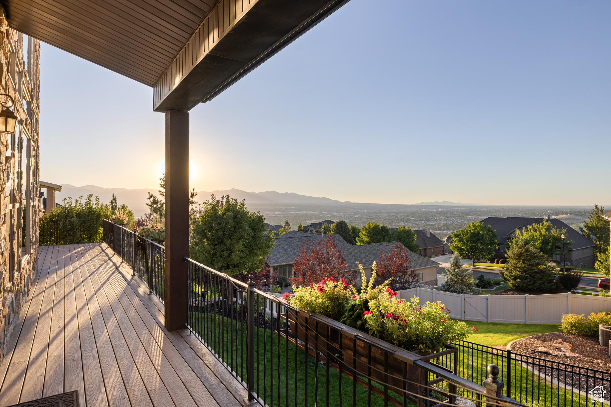 1867 E HARVEST OAK CIR