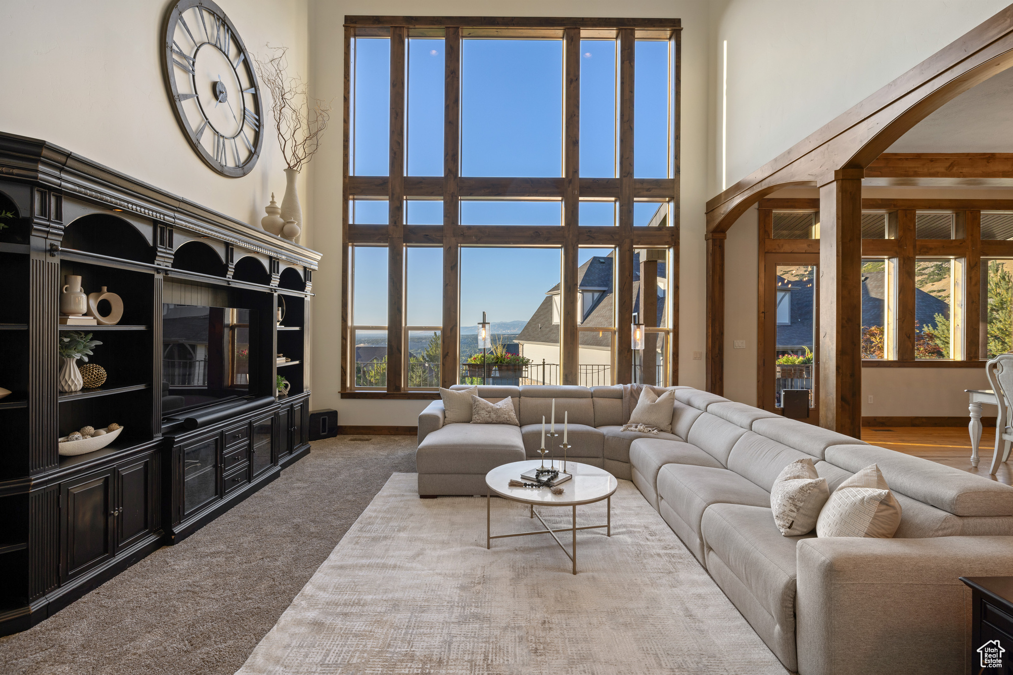 1867 E HARVEST OAK CIR