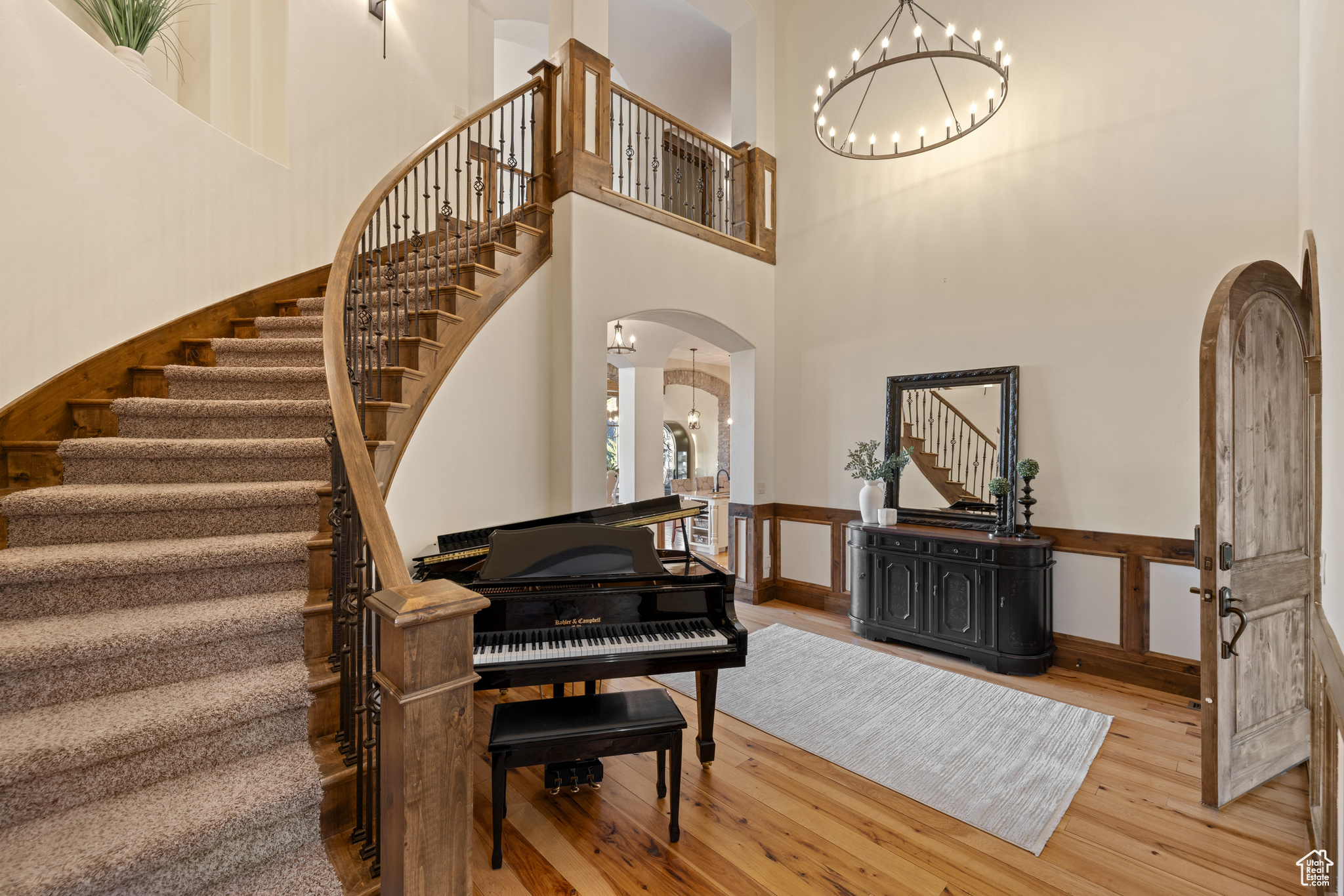 1867 E HARVEST OAK CIR