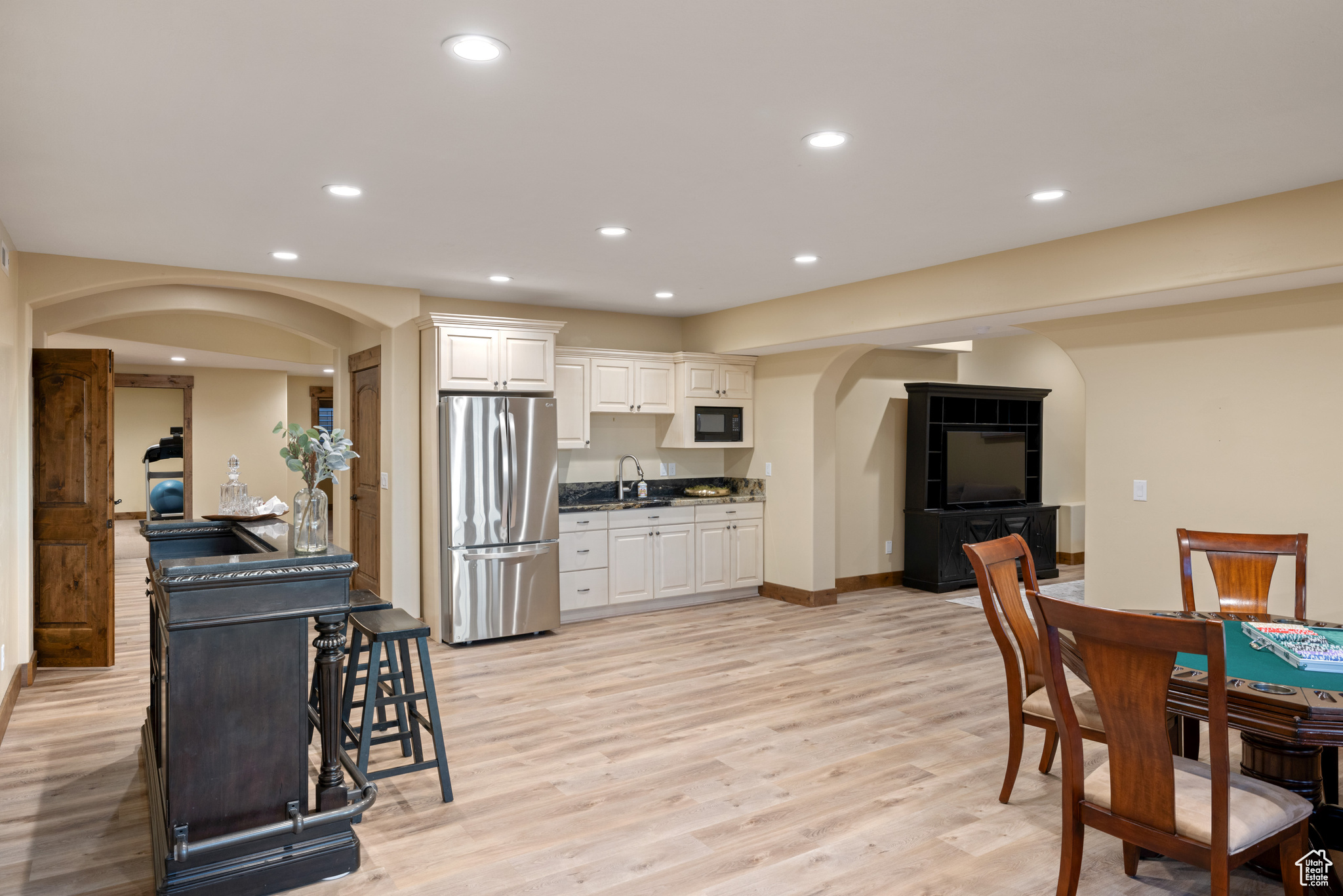 1867 E HARVEST OAK CIR