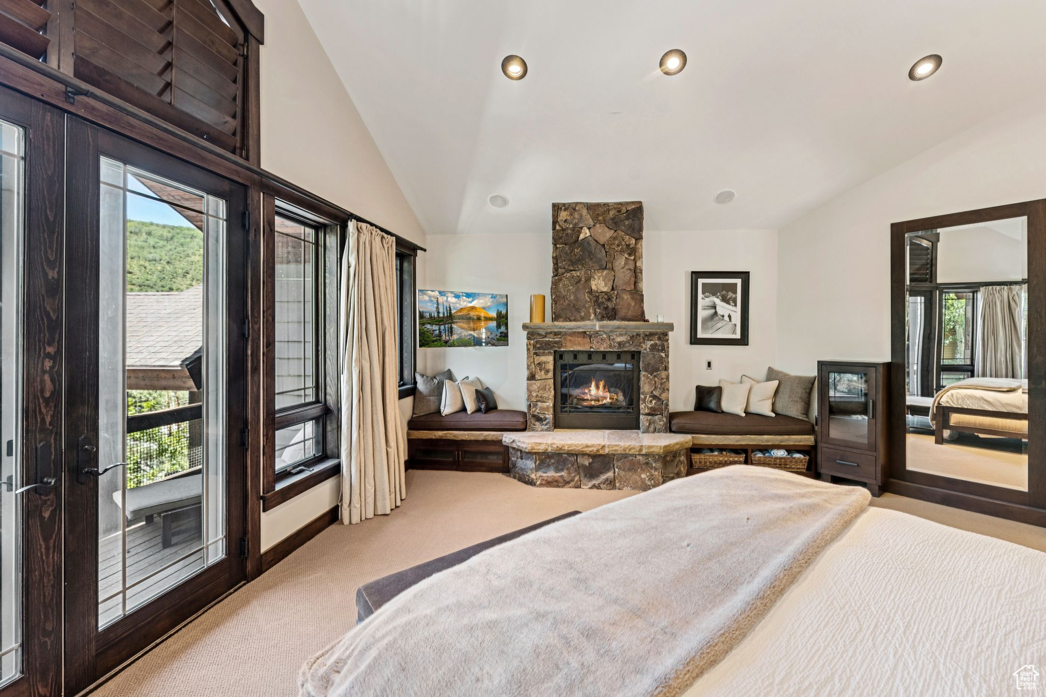 2510 QUEEN ESTHER DR