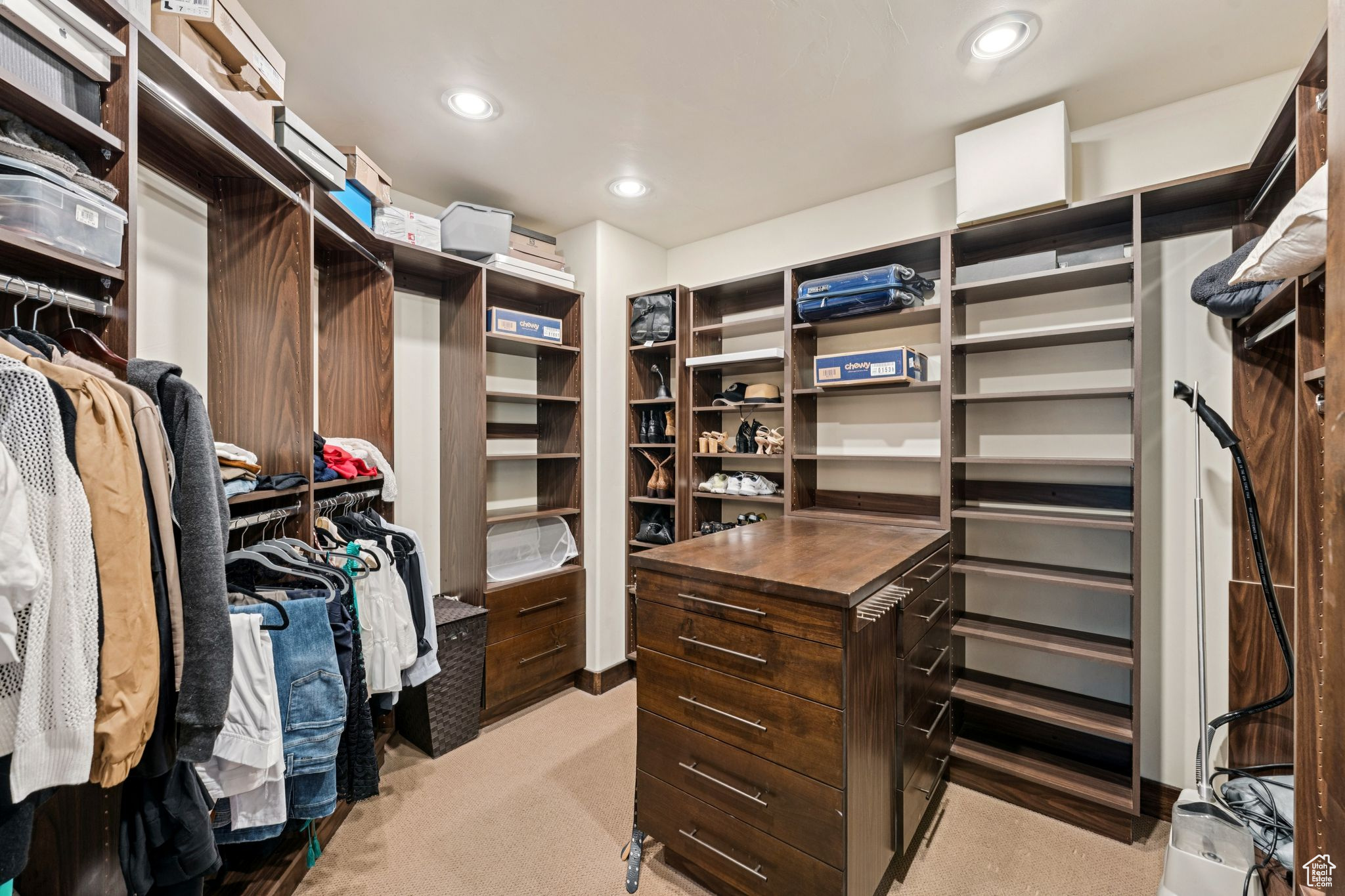 2510 QUEEN ESTHER DR