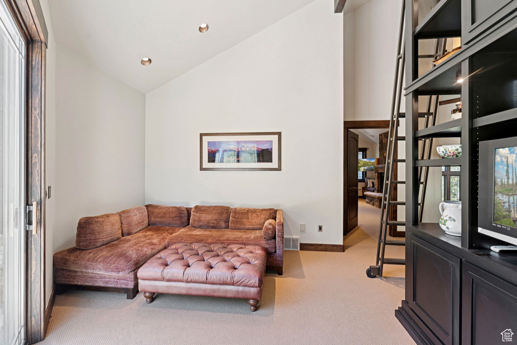 2510 QUEEN ESTHER DR