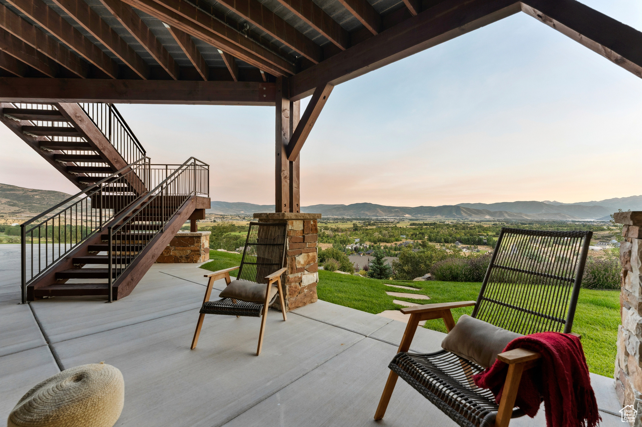 2681 RIVER MEADOWS DR