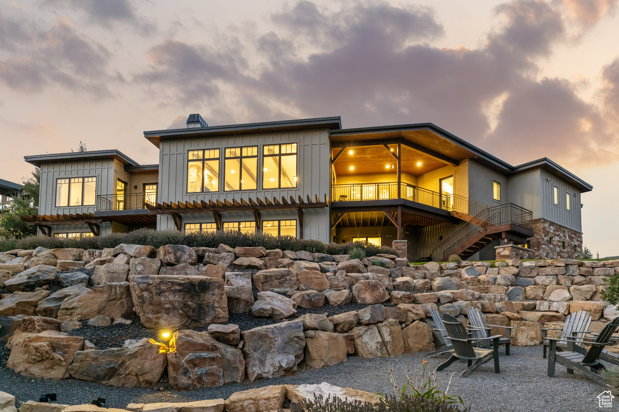 2681 RIVER MEADOWS DR