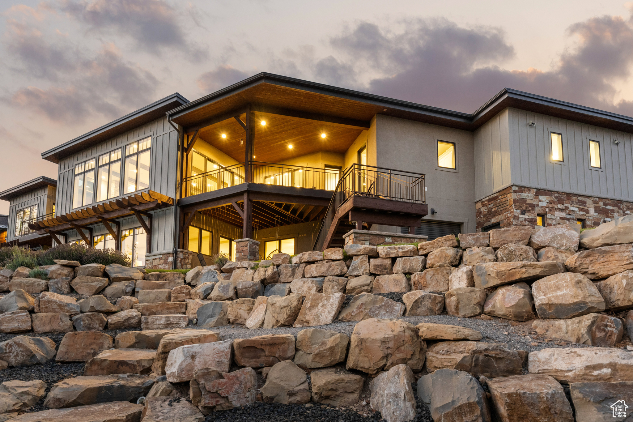 2681 RIVER MEADOWS DR