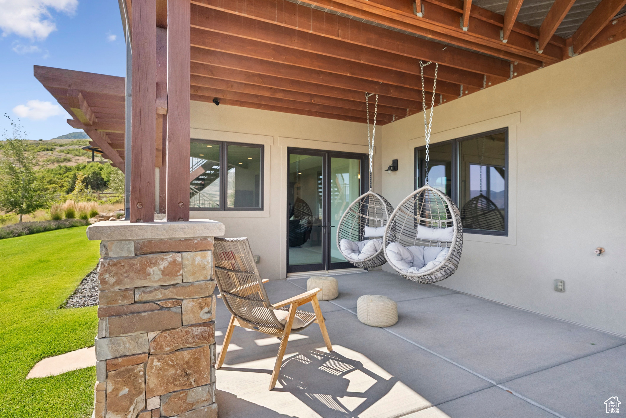 2681 RIVER MEADOWS DR