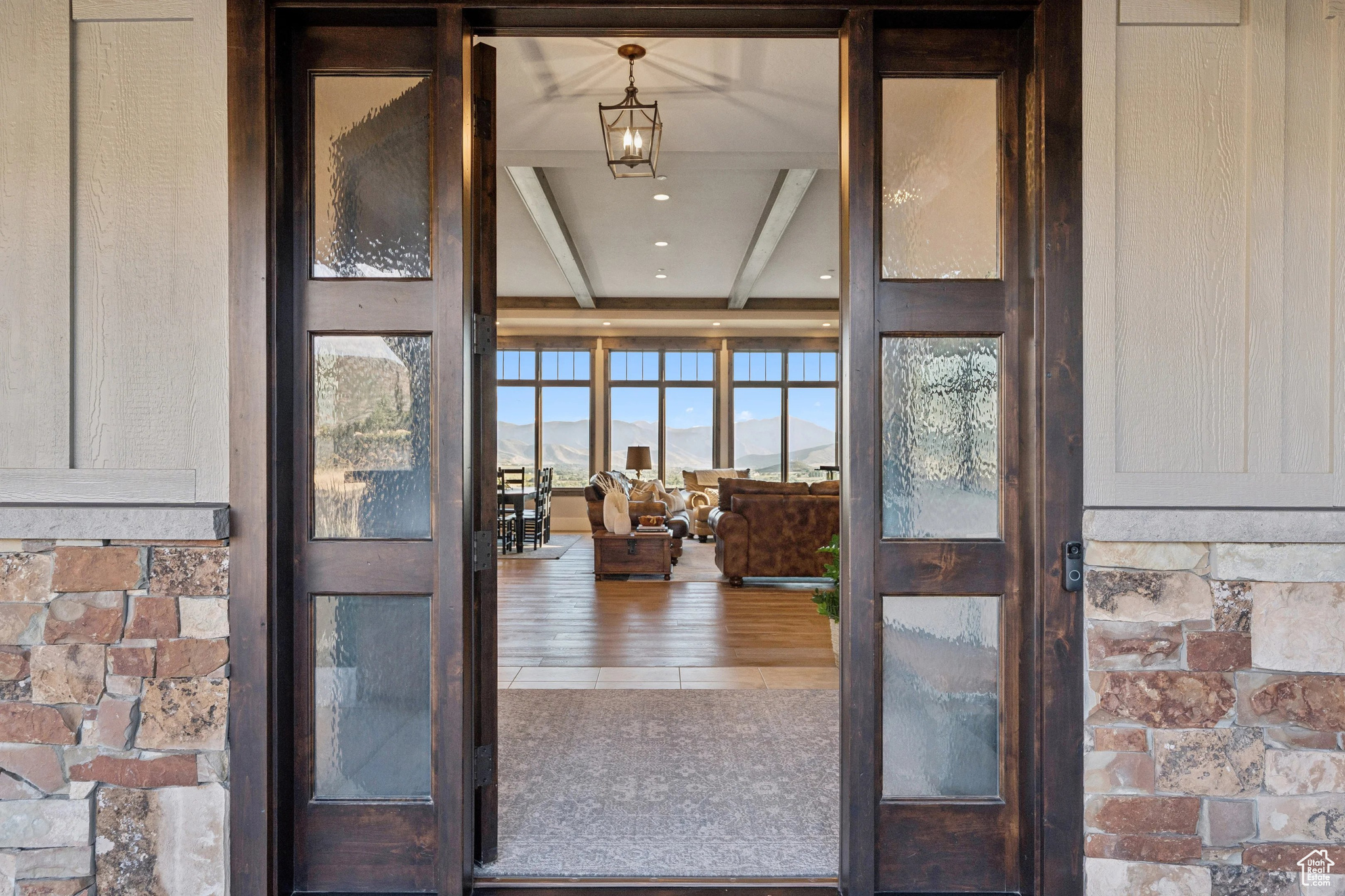 2681 RIVER MEADOWS DR