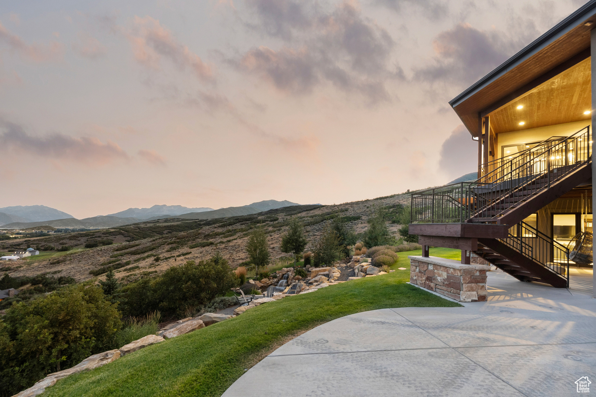 2681 RIVER MEADOWS DR