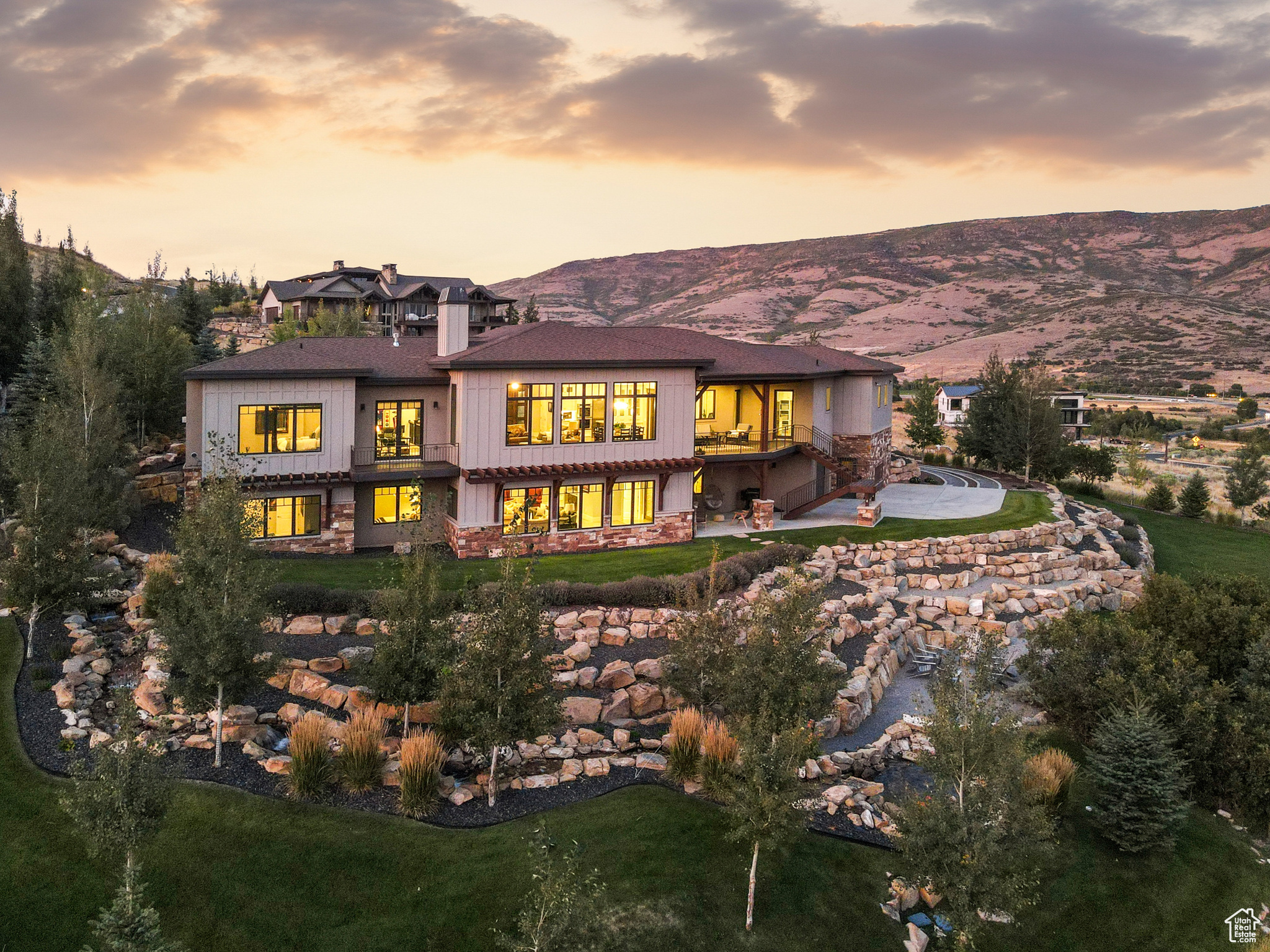 2681 RIVER MEADOWS DR