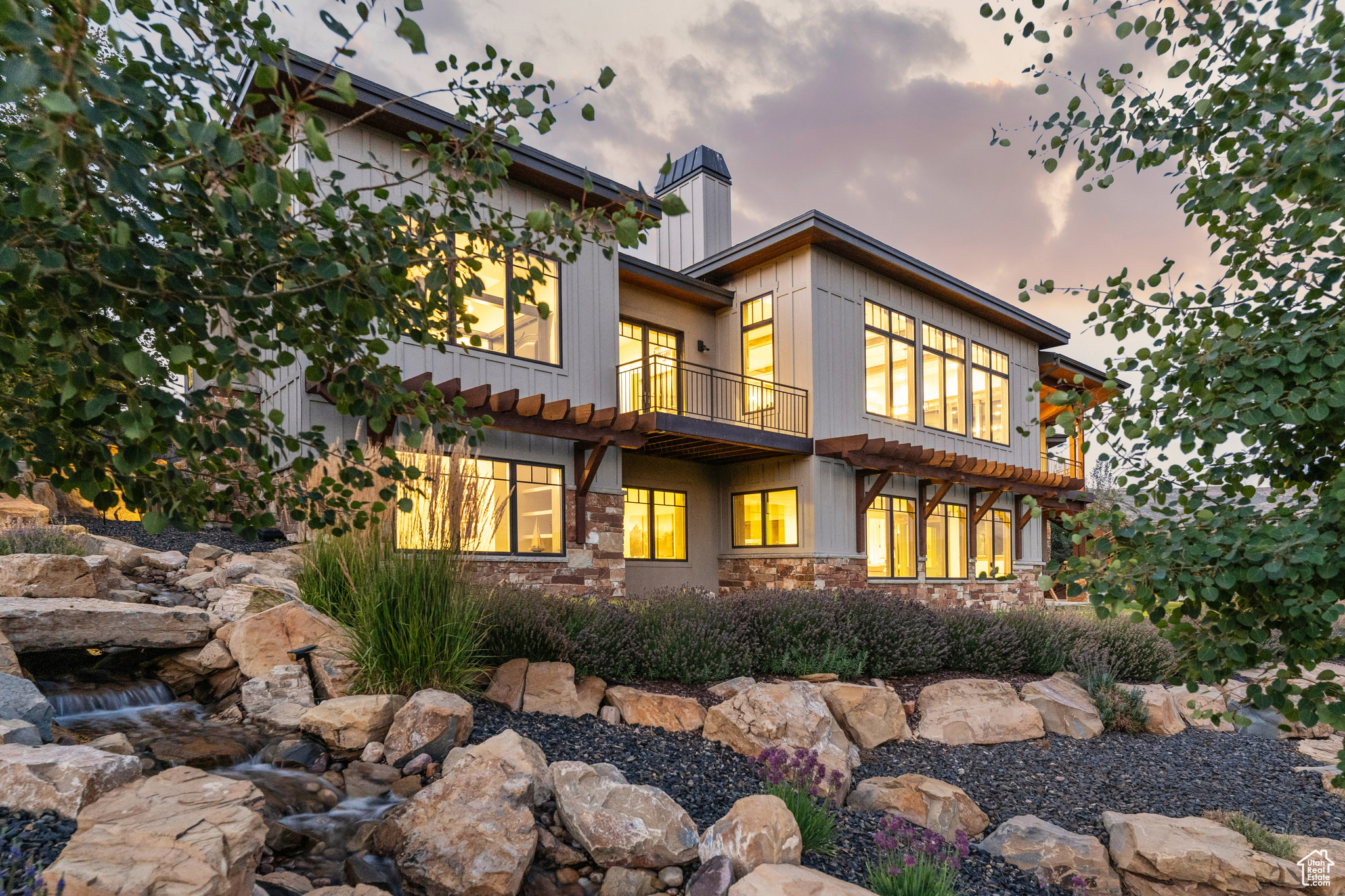 2681 RIVER MEADOWS DR