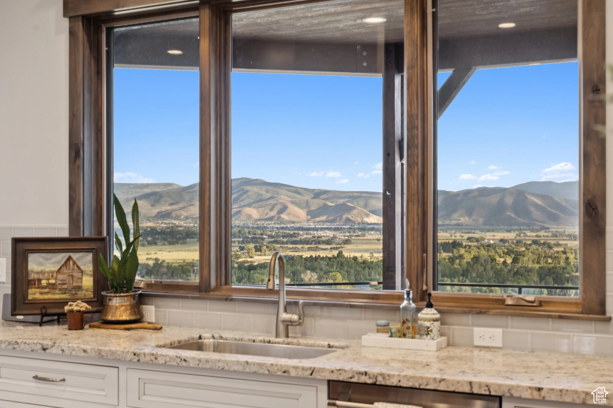 2681 RIVER MEADOWS DR