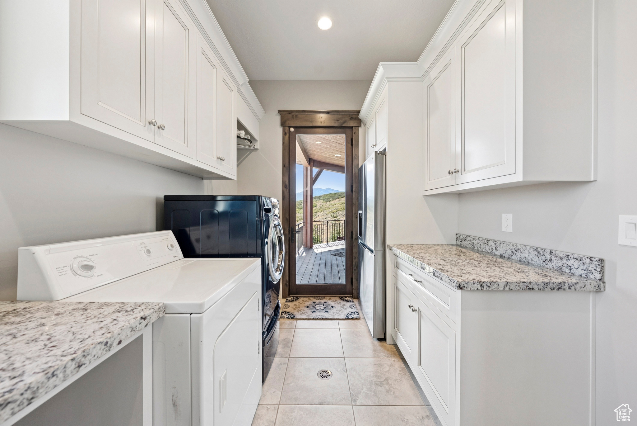 2681 RIVER MEADOWS DR