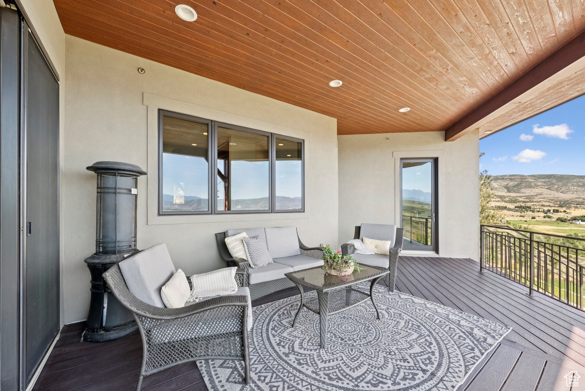 2681 RIVER MEADOWS DR