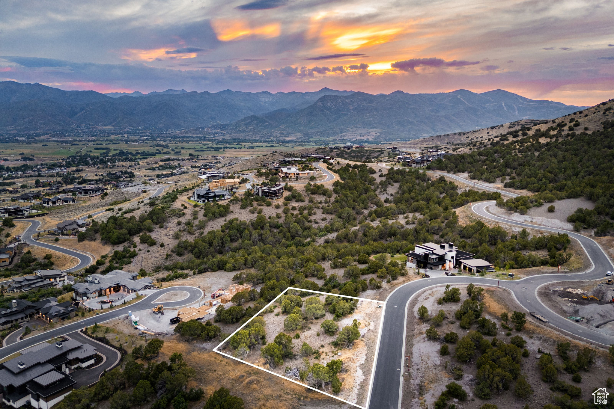 1507 RED CASTLE CIR Unit: 651