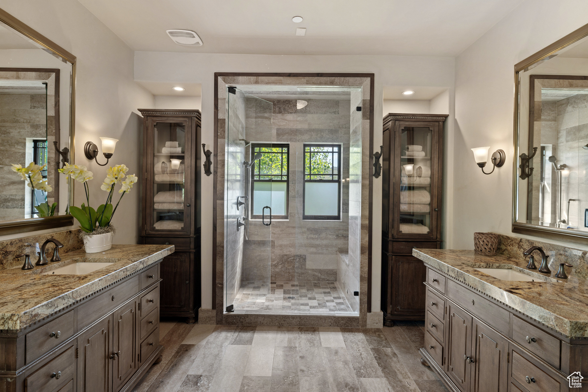 3212 E BROKERN SPEAR TRL