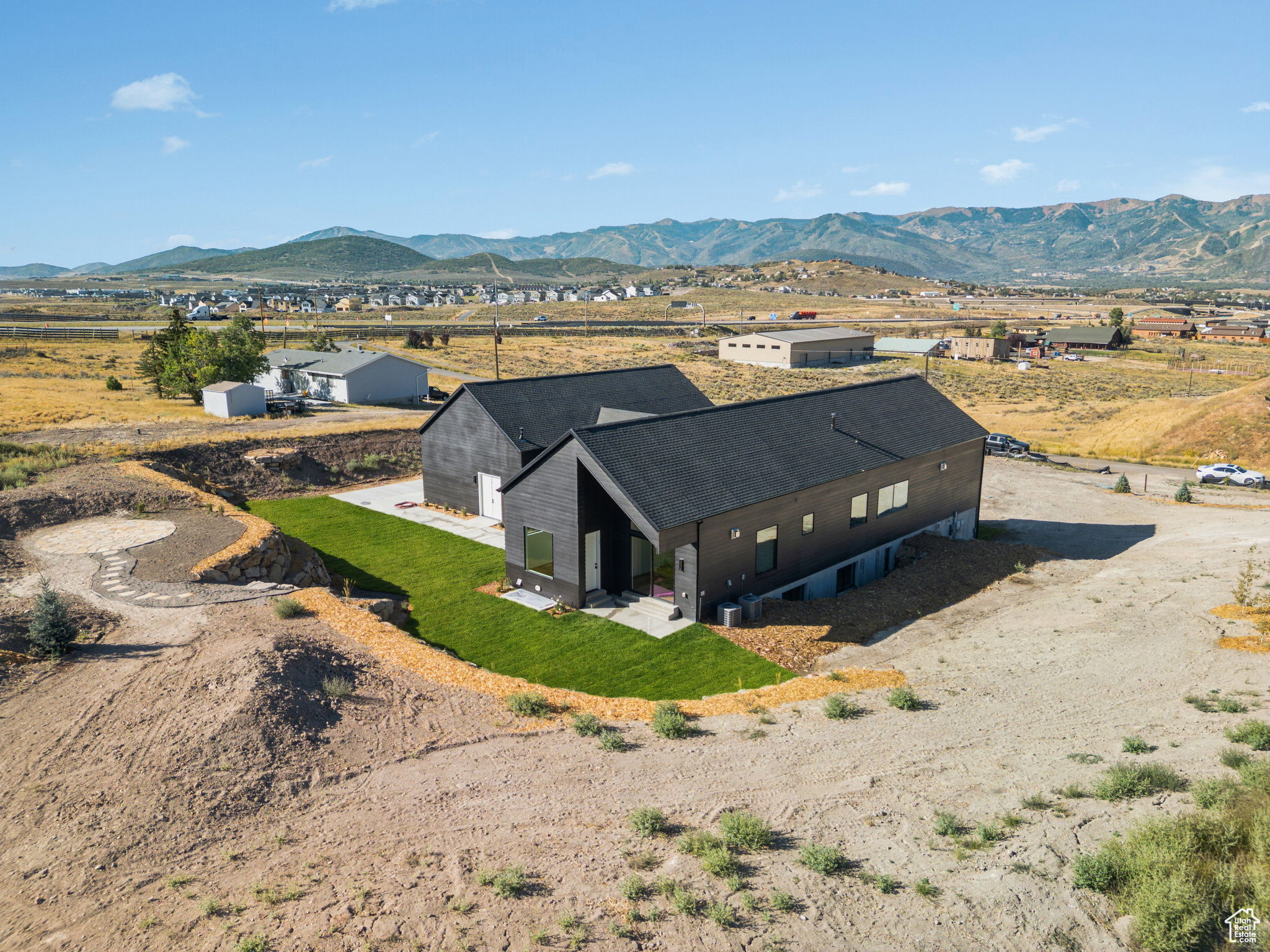 7382 ECHO LN