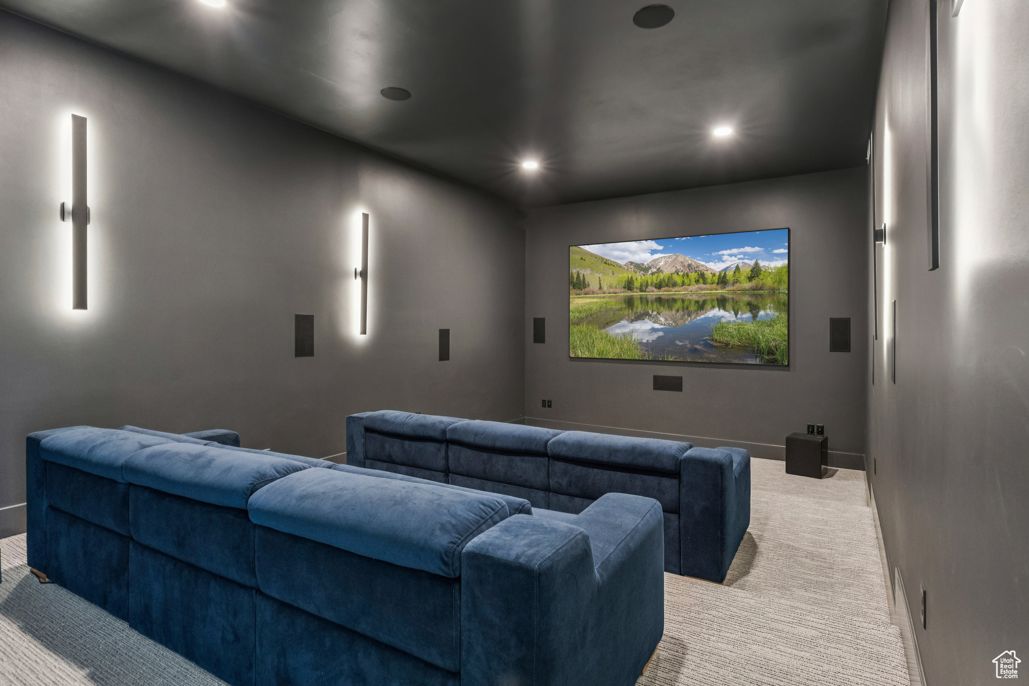 7382 ECHO LN
