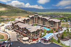 3855 GRAND SUMMIT DR #702 Q3