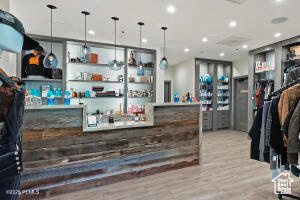 3855 GRAND SUMMIT DR #702 Q3