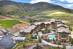 3855 GRAND SUMMIT DR #702 Q3