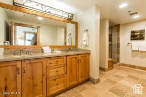 3855 GRAND SUMMIT DR #702 Q3