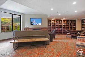 3855 GRAND SUMMIT DR #702 Q3