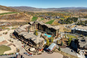 3855 GRAND SUMMIT DR #702 Q3