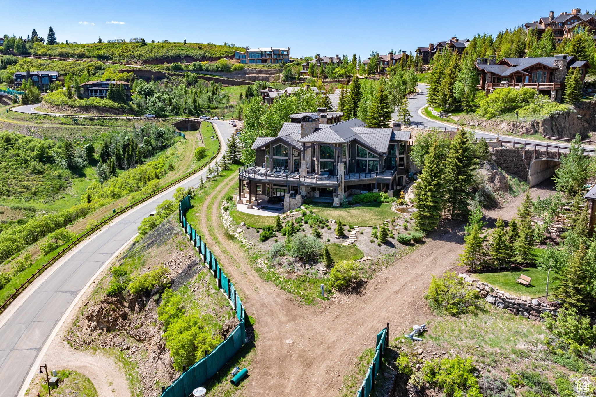 9985 SUMMIT VIEW DR
