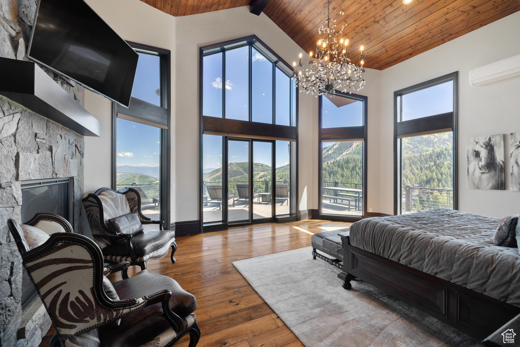 9985 SUMMIT VIEW DR