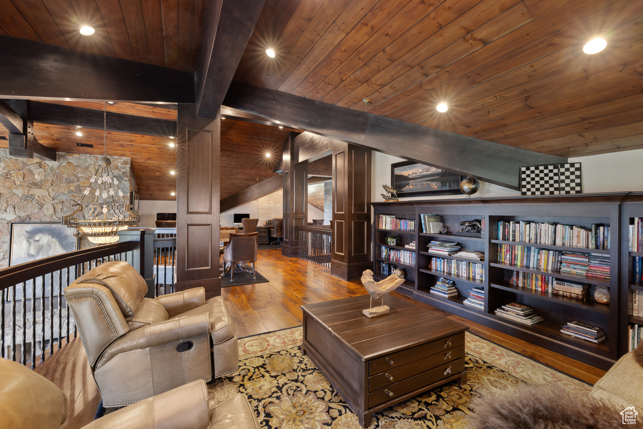 9985 SUMMIT VIEW DR